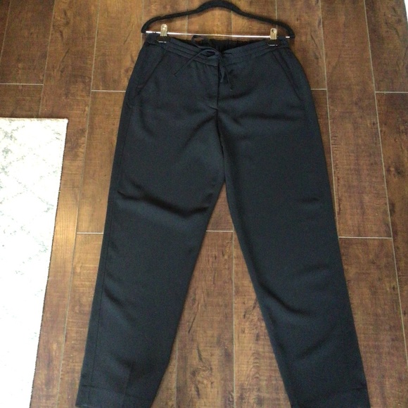 Ladies drawstring polyester/spandex blend pants, black sz 8 28” inseam - Picture 7 of 10
